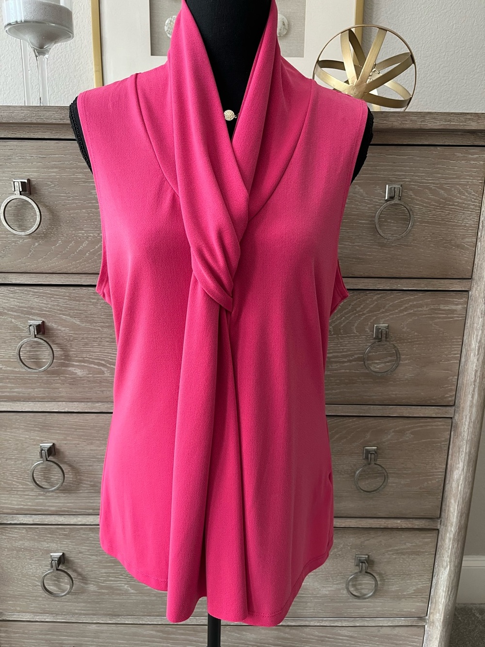 Premise Pink Sleeveless Dressy VNeck Blouse Sz Medium Work Office Career